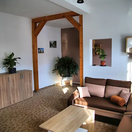 Appartement An Der Historischen Heuwaage Ohrdruf Esterno foto